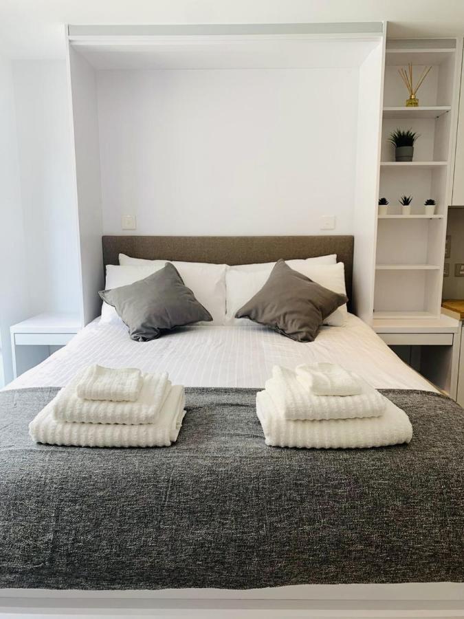 Cp Top Floor Luxury Studio 直布罗陀 外观 照片